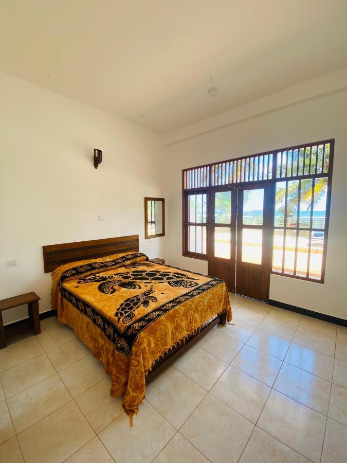 Hotel La Polena Matara Esterno foto